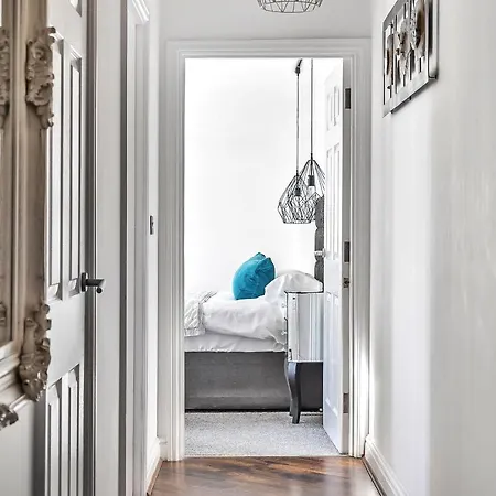 Pochin House Collections *